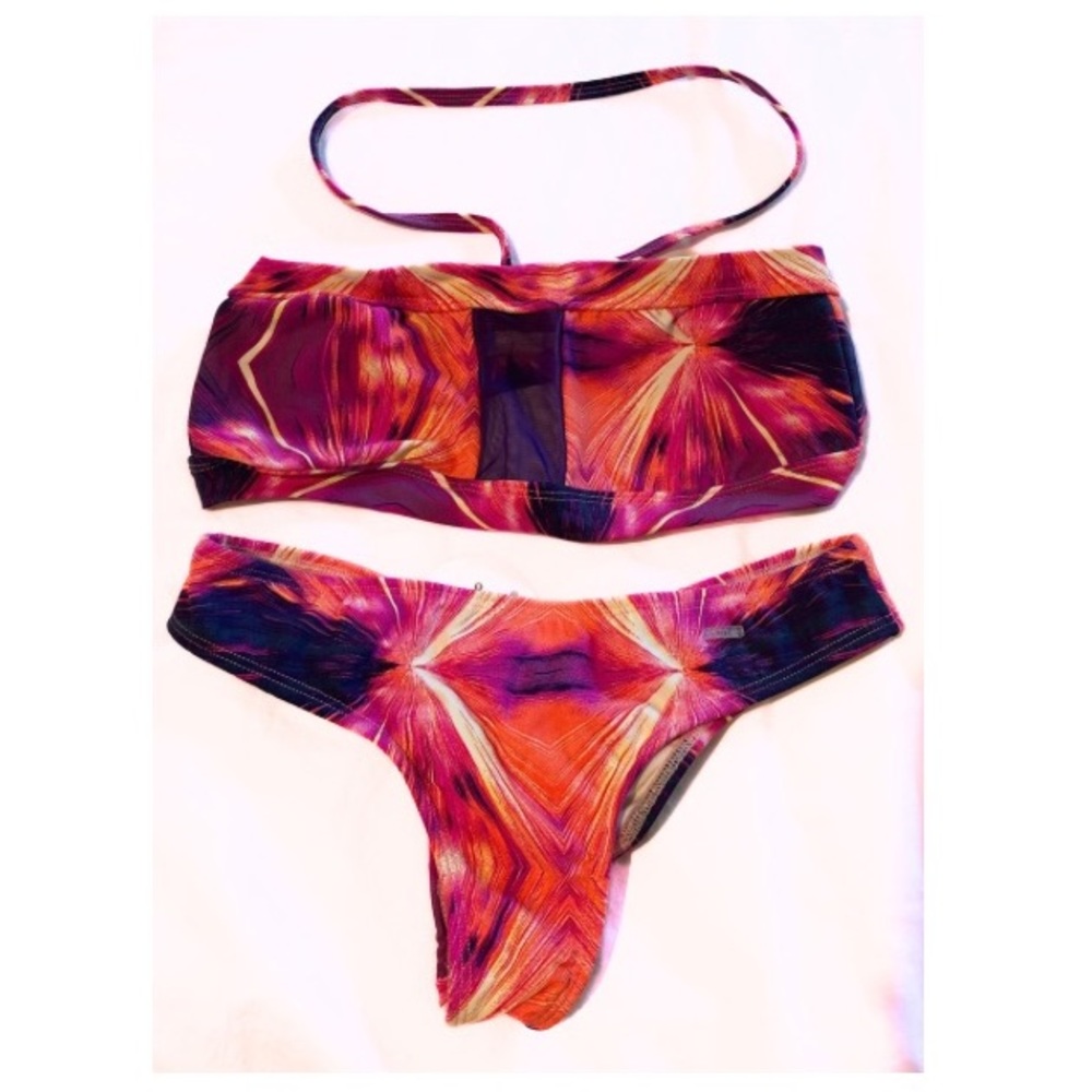 Two piece bikini - Picture 3 of 6